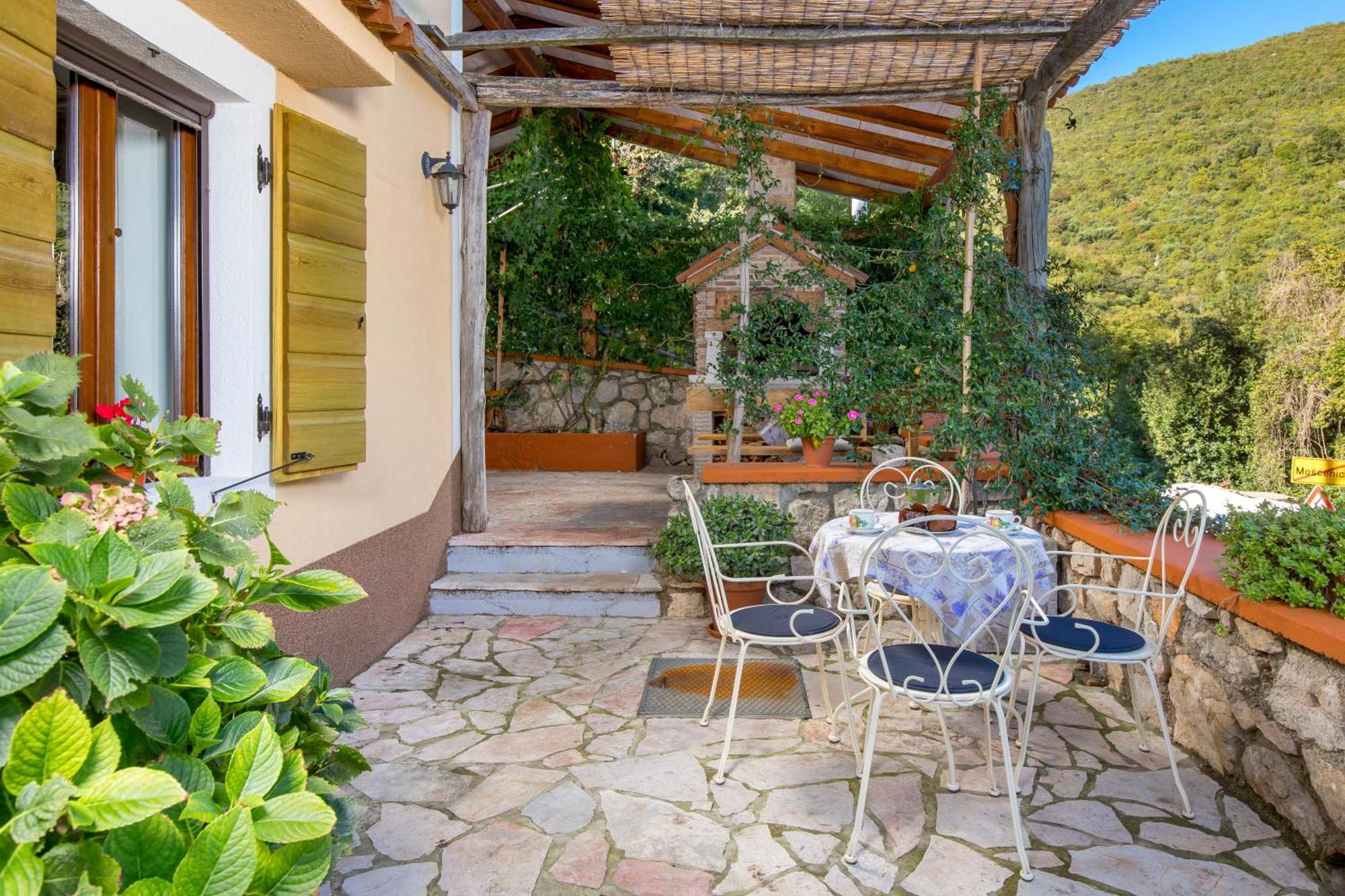 Anamaria Rustic Apartments Mošćenička Draga Dış mekan fotoğraf
