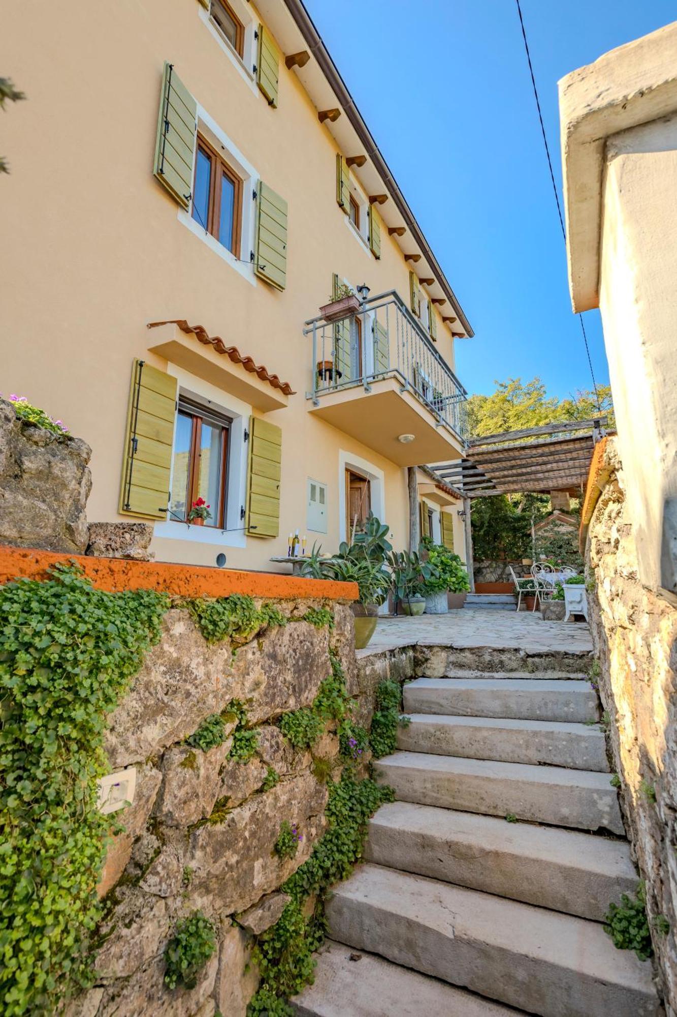Anamaria Rustic Apartments Mošćenička Draga Dış mekan fotoğraf