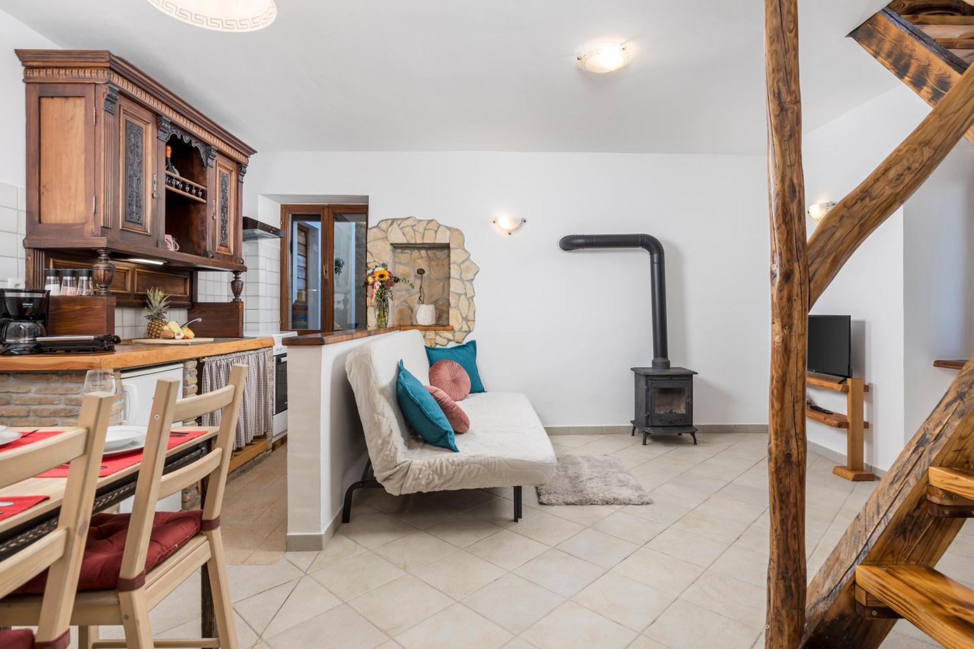 Anamaria Rustic Apartments Mošćenička Draga Dış mekan fotoğraf